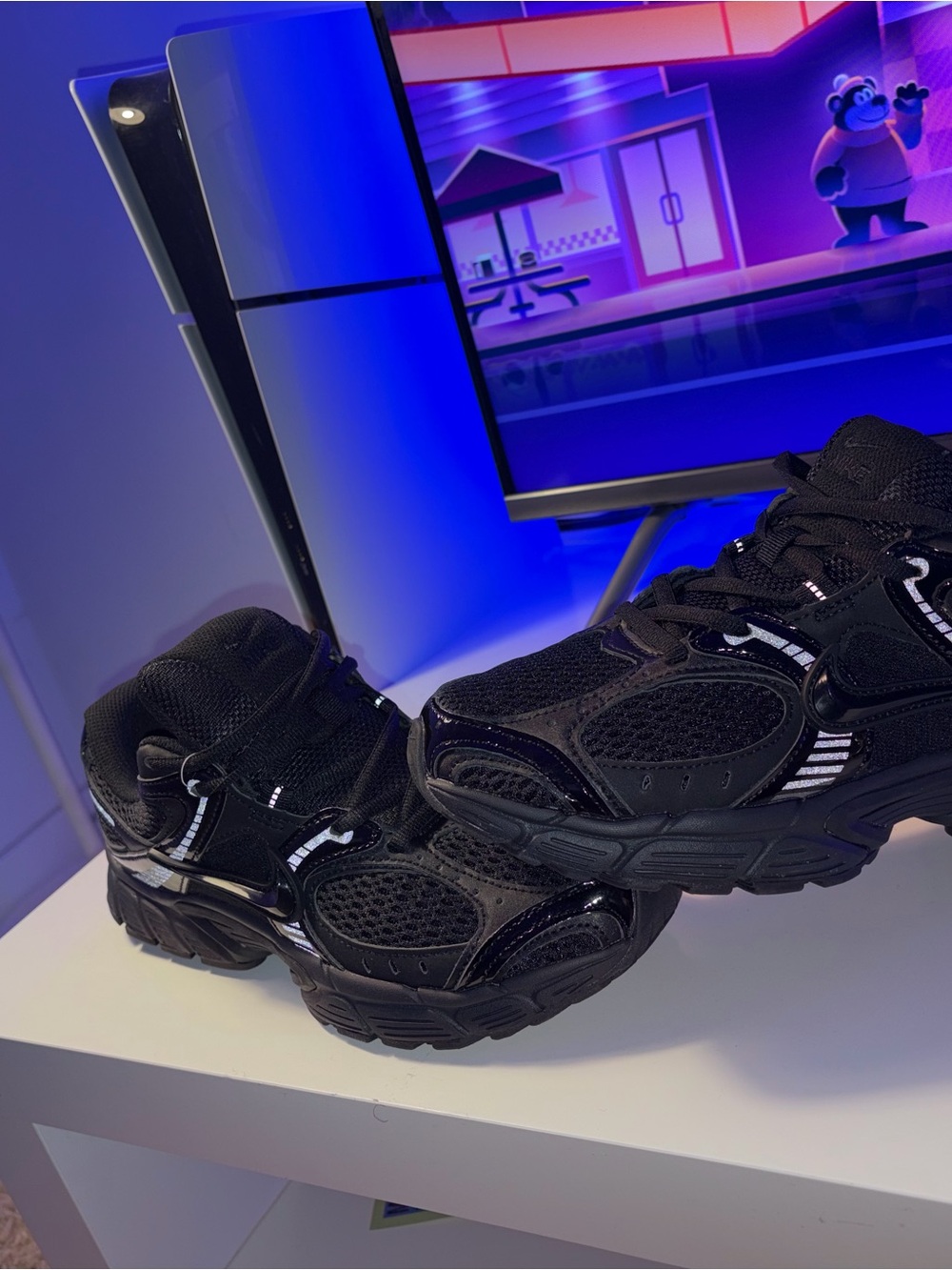 Nike Kids Black Reflective Mesh Sneakers V5 RNR - Picture 3 of 11